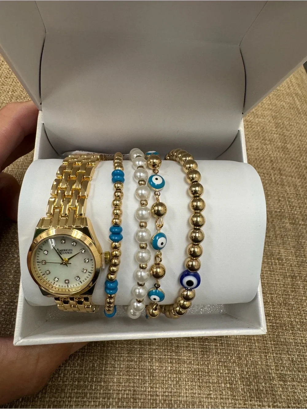 American Exchange Women’s Analog Gold Tone Bracelet Watch White Dial Box Set